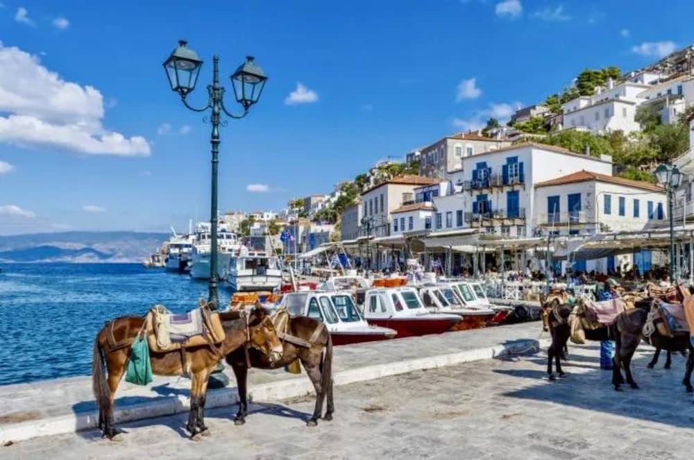 Hydra & Poros | Private Full-Day Yacht Excursion
