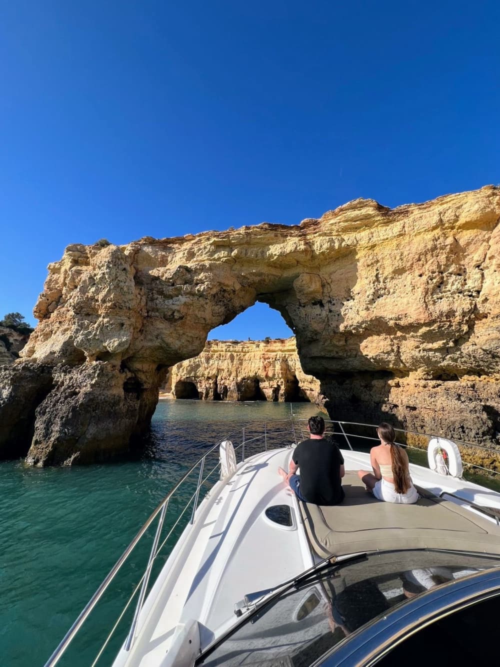 Croisière Premium de 7h à la Découverte des Grottes Cachées de l’Algarve