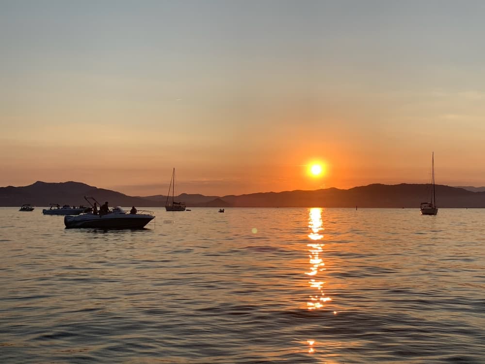 ☀️⚓️ Day at sea with pro skipper. Paddleboarding & snorkeling included.