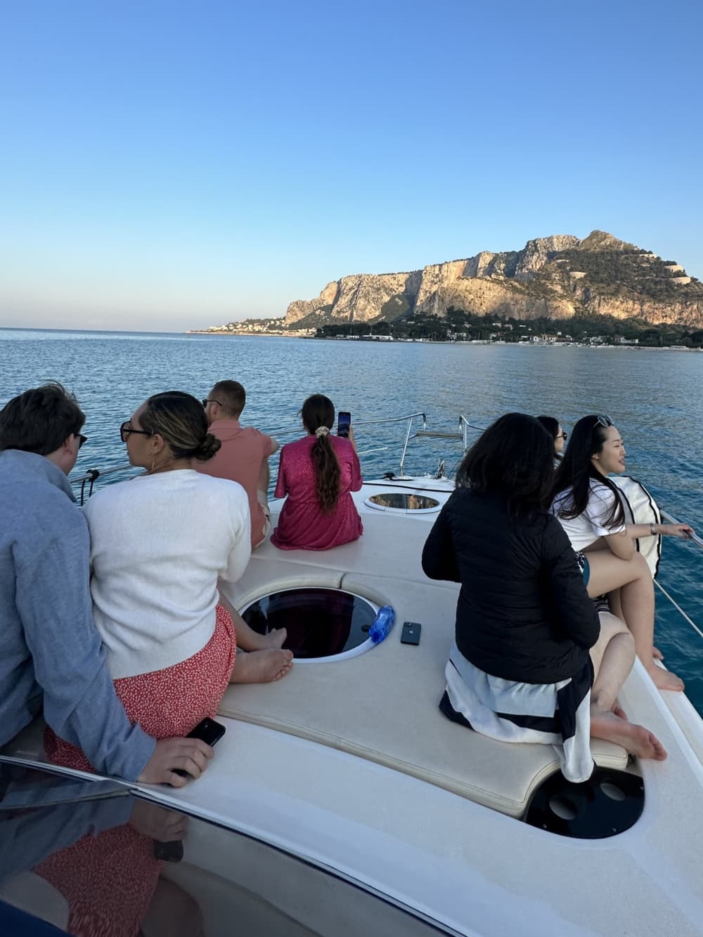 Ontdek Palermo tijdens een 7-uur durende boottocht op een motorboot.