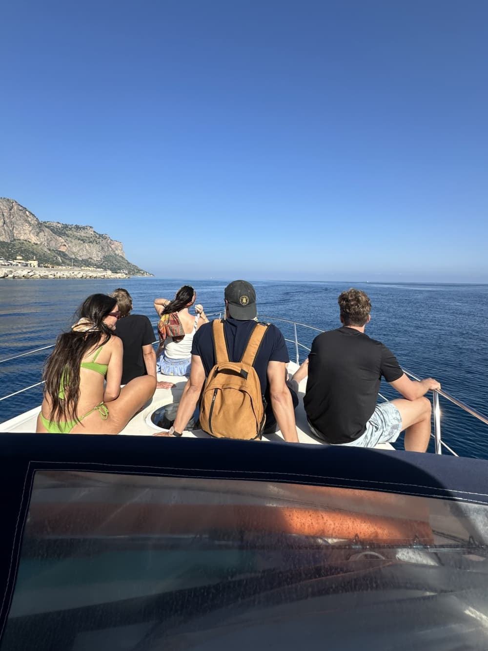 Ontdek Palermo tijdens een 7-uur durende boottocht op een motorboot.