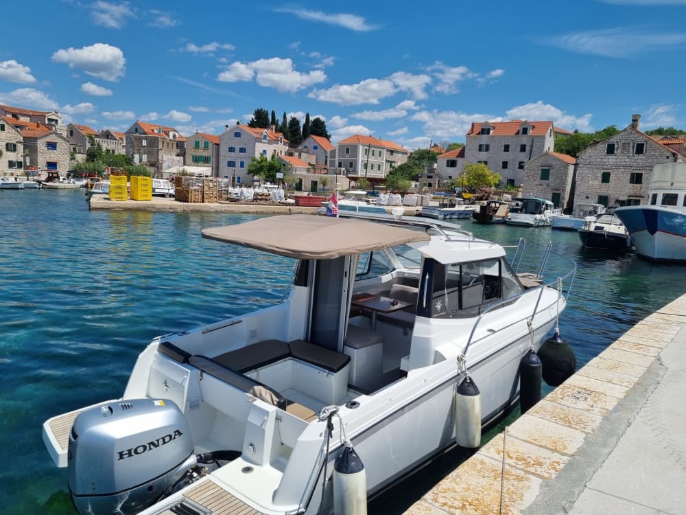 Una auténtica escapada al Adriático: 9 horas en la belleza prístina de Šibenik.