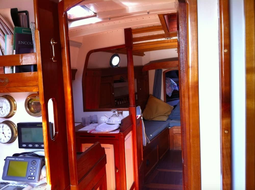 Disfrute del lujo de Nieuwpoort con un día completo en un goleta.