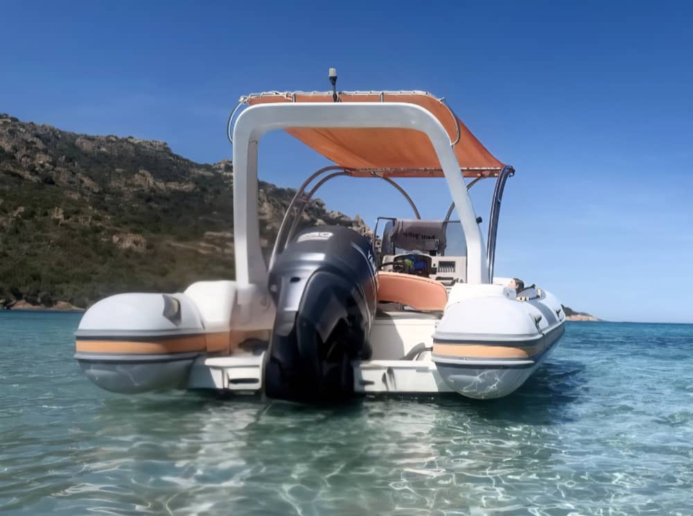 Odkryj Porto-Vecchio podczas całodniowej wycieczki łodzią motorową
