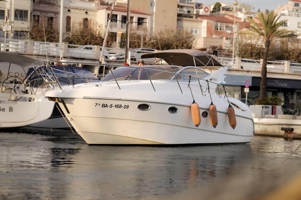 Escape the Crowds: 4-Hour Cruise through Wild Calas