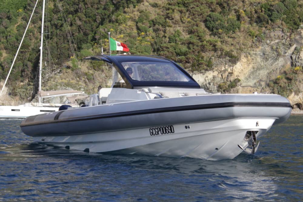 Costa Smeralda & La Maddalena Islands – Full-Day Boat Experience