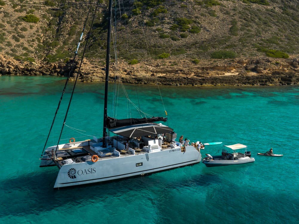 Katamaranflykt: Mallorcas hemliga vikar