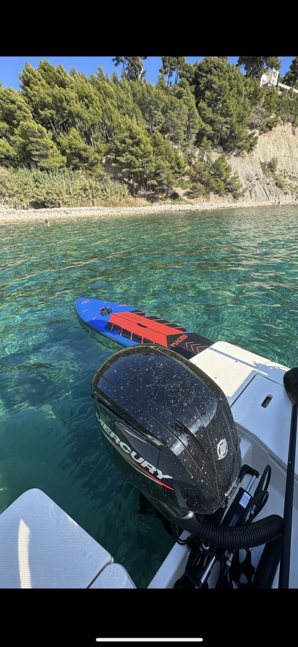 Entspannen Sie sich 3 Stunden und 45 Minuten lang auf einem Motorboot in La Ciotat.