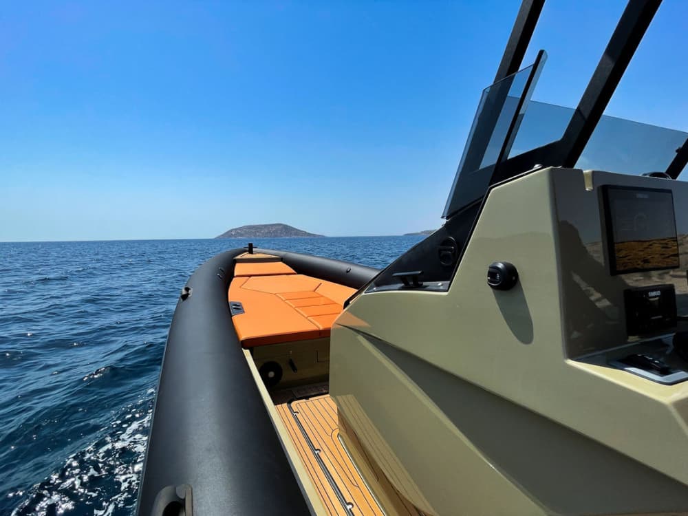 Naviguer avec les dieux : une journée à la découverte de Thessalonique en bateau à moteur