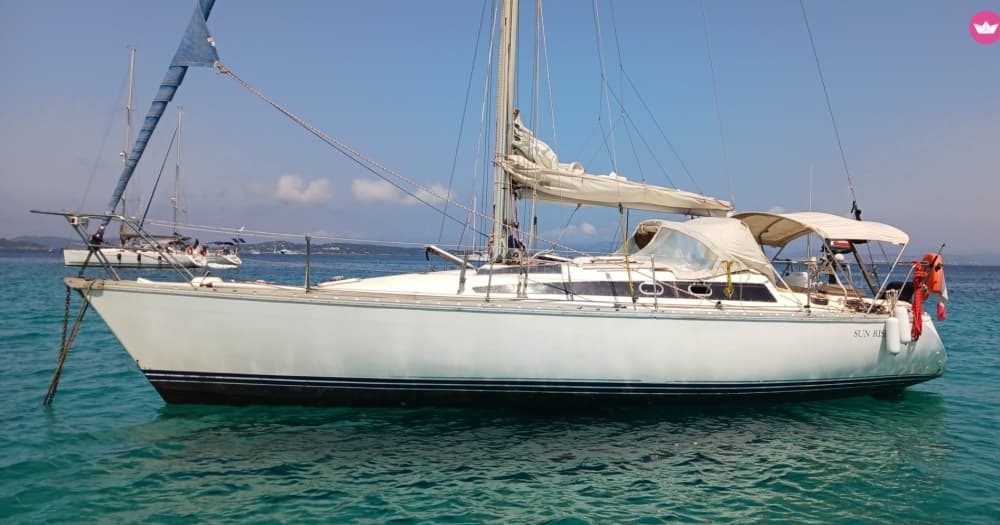 Exclusive Day at Sea: Heading for the Giens Peninsula