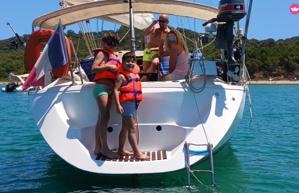 Exclusive Day at Sea: Heading for the Giens Peninsula