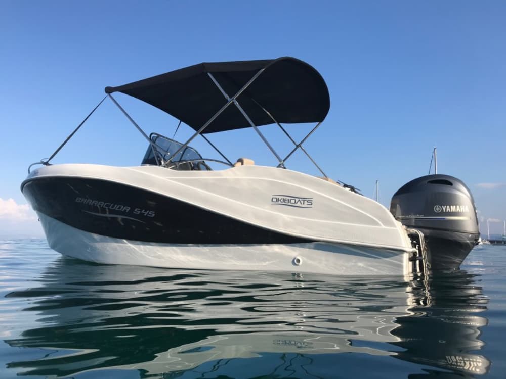 4h30 per explorar Kaštela en una barca a motor