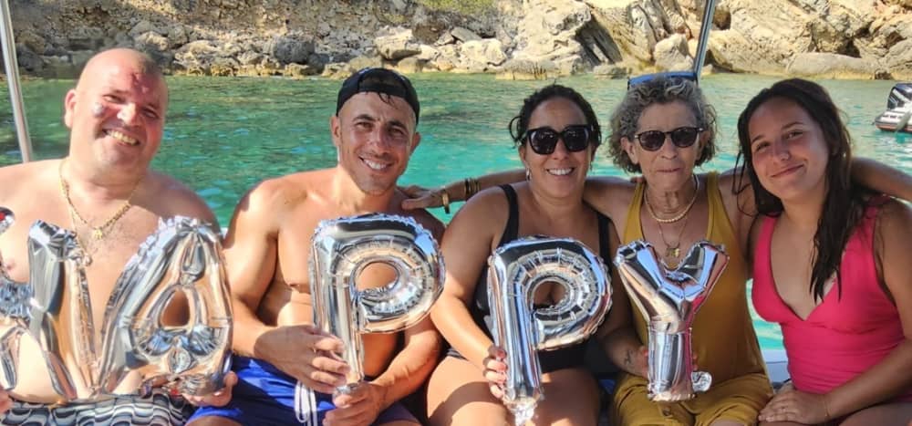 Koppla av på en motorbåt i Bandol i 3 timmar och 30 minuter