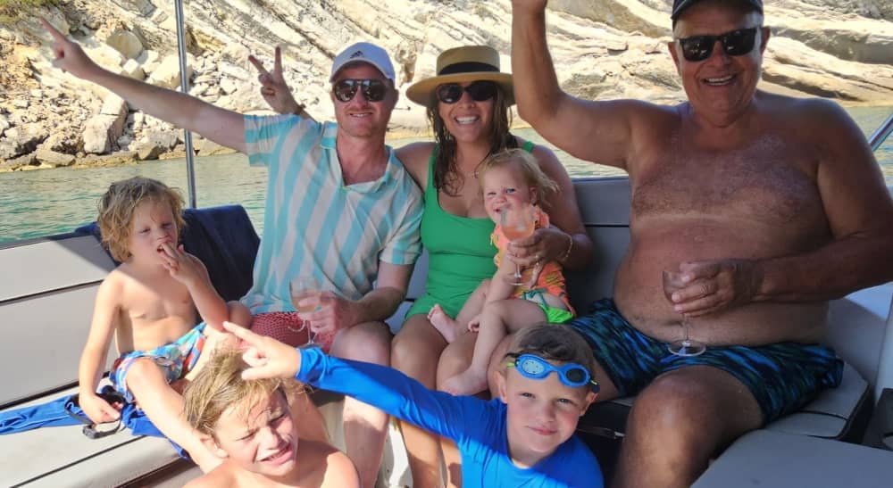 Utforska Bandol med båt: En heldag på vattnet ombord på en motorbåt