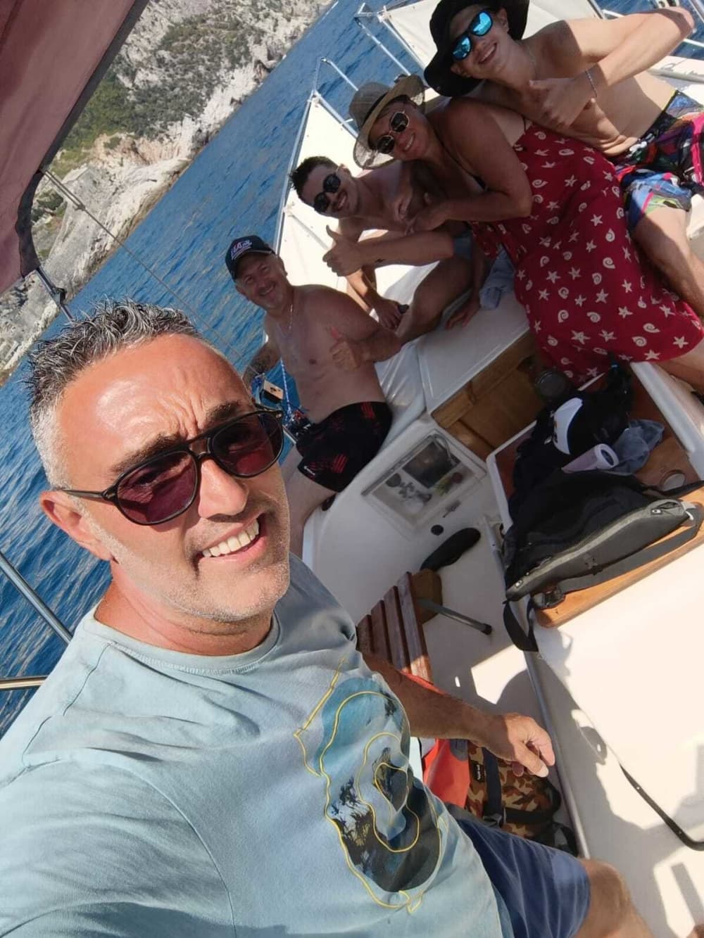 Descubrimiento de La Spezia en medio día: Su breve escapada en lancha motora.