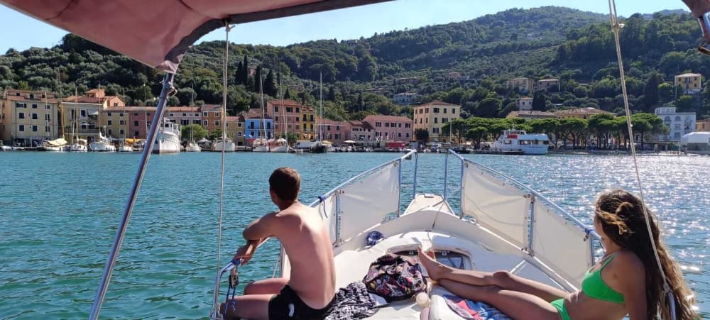 Descubrimiento de La Spezia en medio día: Su breve escapada en lancha motora.