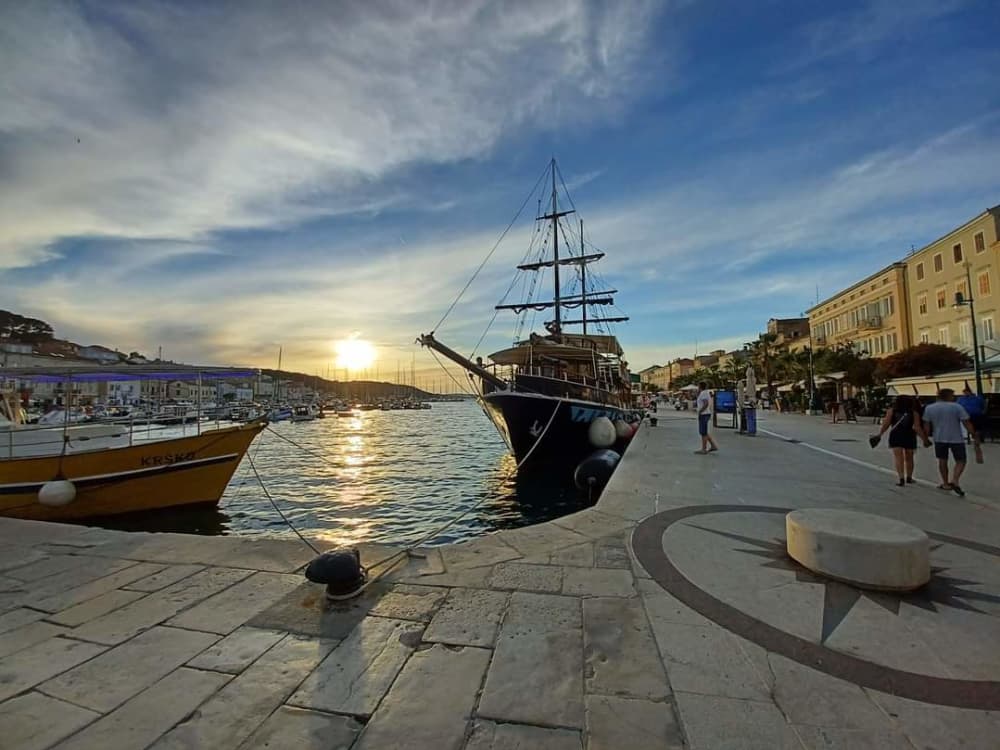 Ganztägiges Segelerlebnis in der Provinz Rimini