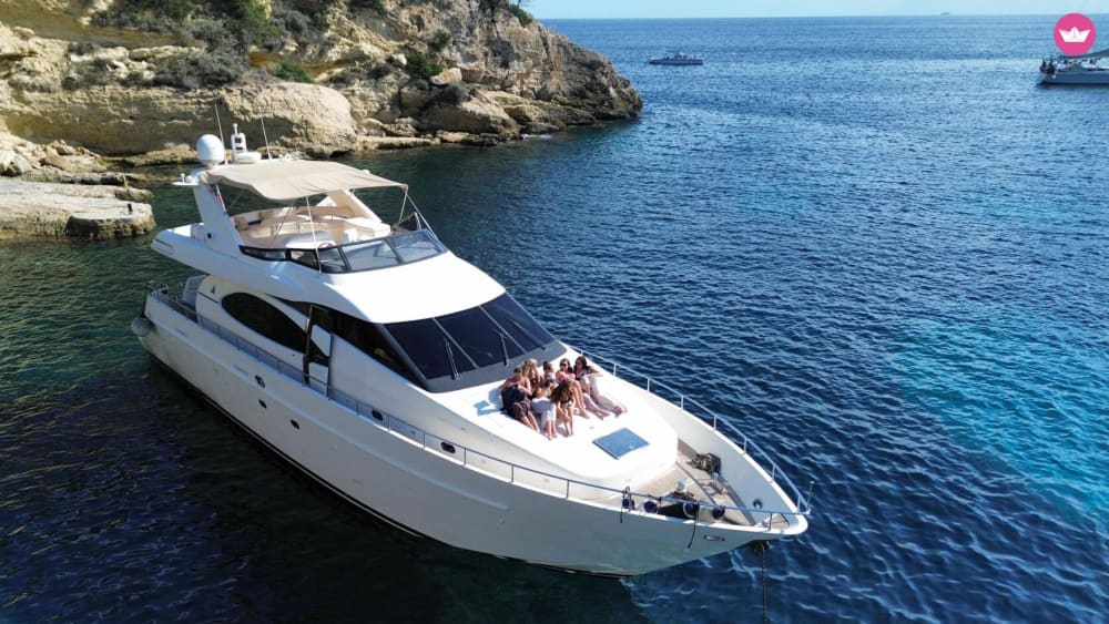 Mallorca’s Hidden Coves, Slow Days & Sunset Moments at Sea