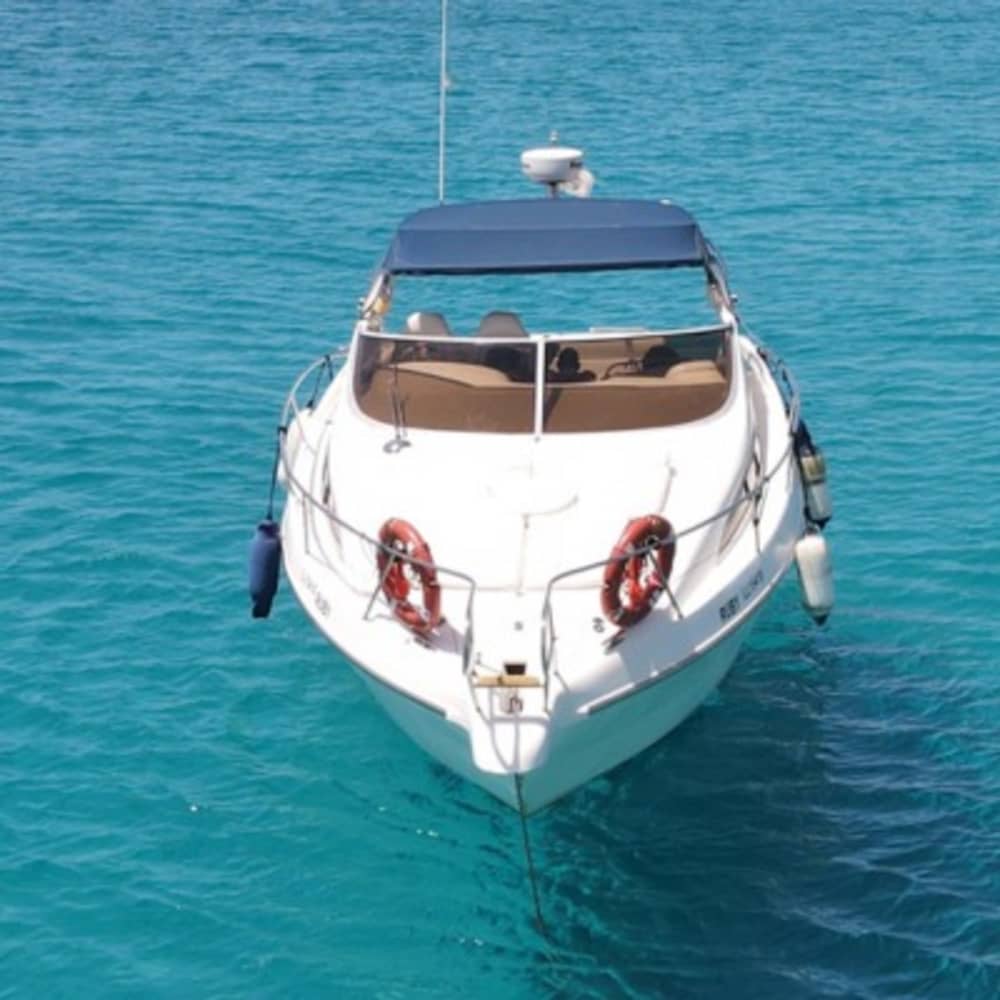 Cały dzień magii w Ayia Napa na łodzi motorowej