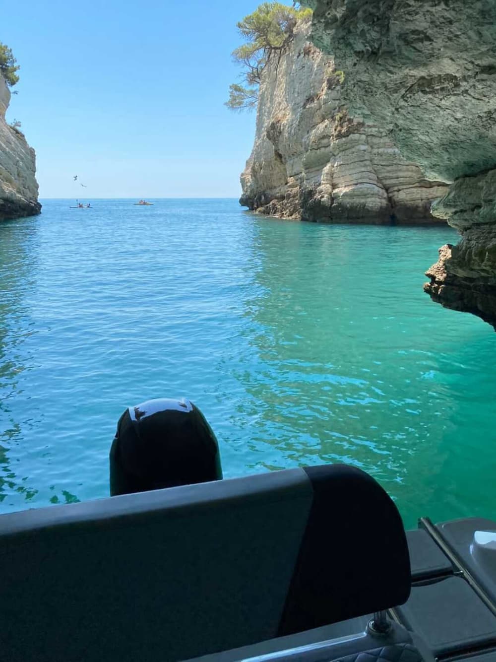 Louez un bateau à moteur pour 4h15 de plaisir