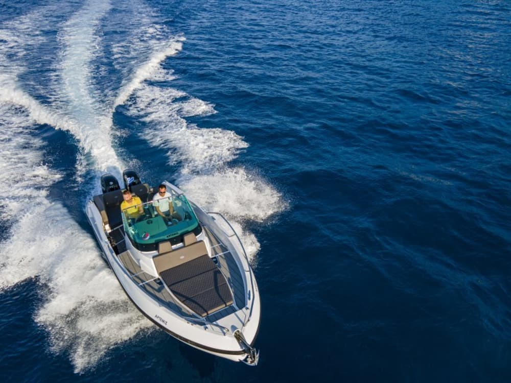 Your private motorboat for a day around Paxi