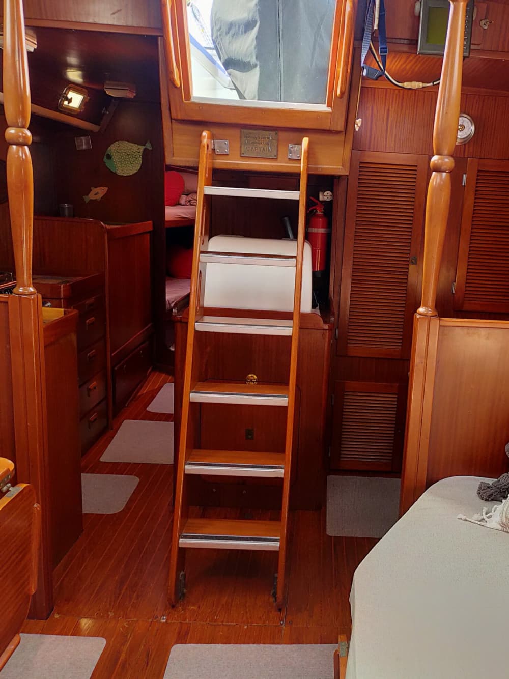 Profitez d'une journée complète de navigation à Santa Pola sur un voilier.