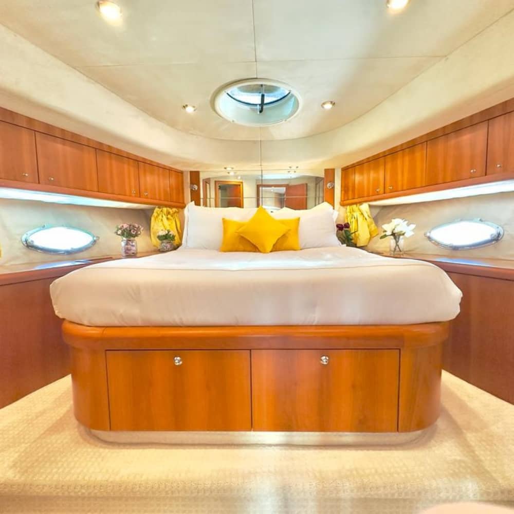 The highlight of your summer: 4h escape in Dubai aboard a motor yacht