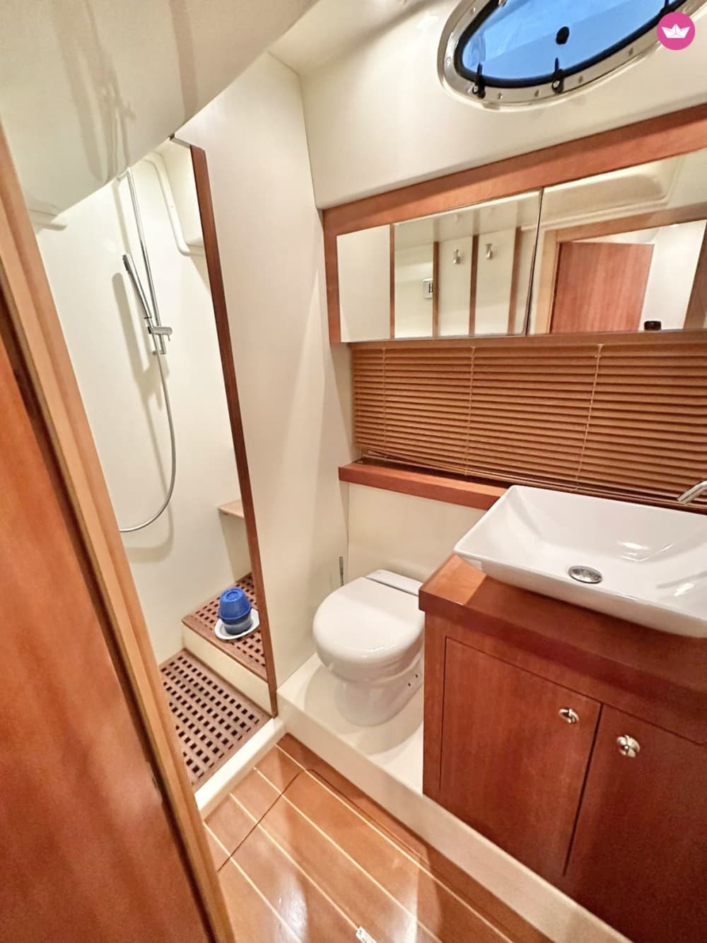 Emerald Escapes: A Personalized Yacht Tour of Maddalena