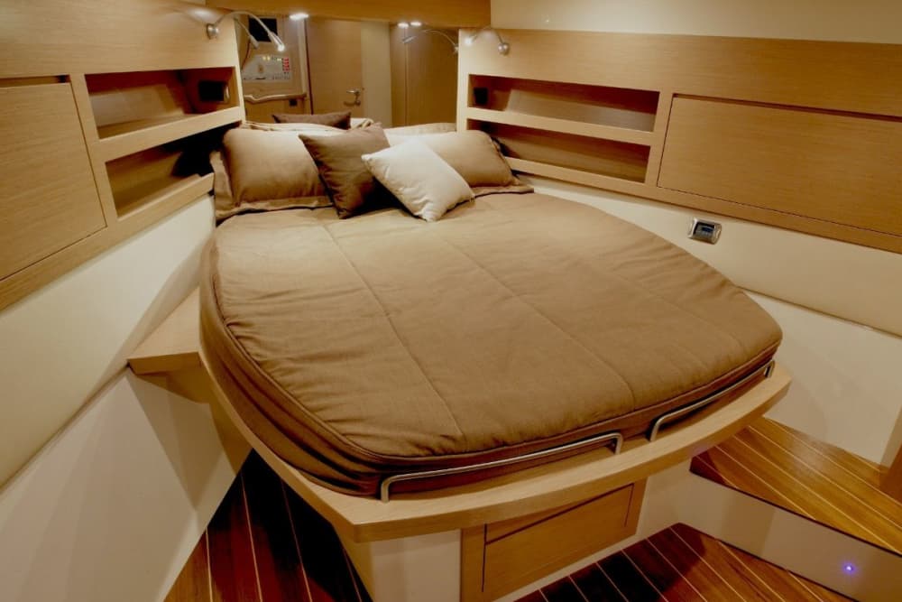 Emerald Escapes: A Personalized Yacht Tour of Maddalena