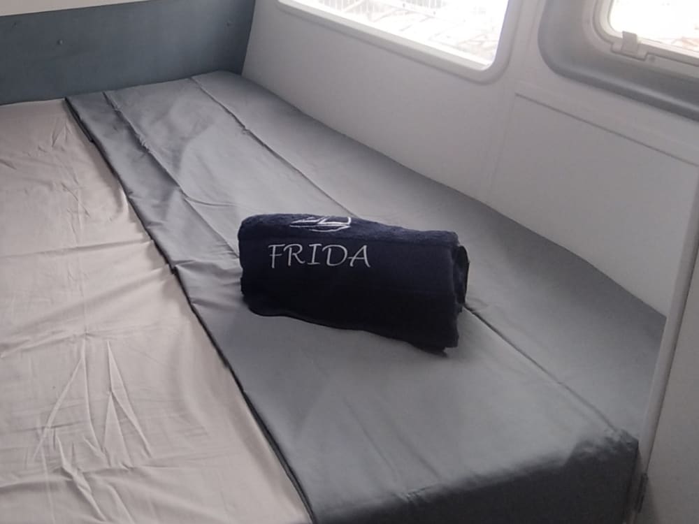 9 horas de navegação ao longo da costa de Peñíscola