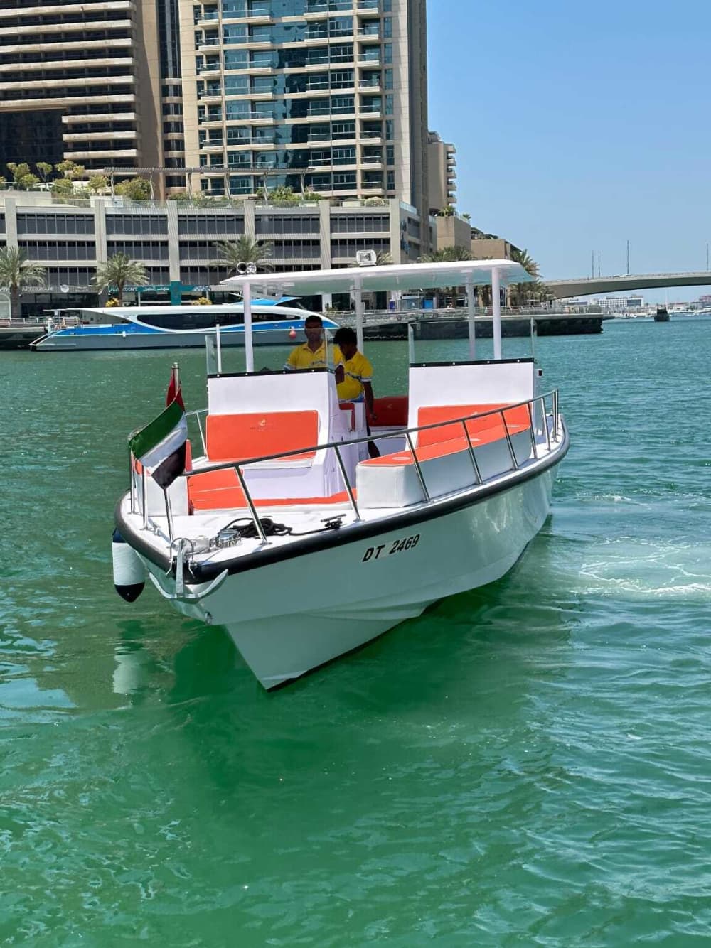 Halbtägige Dubai-Entdeckung: Ihr Kurztrip mit dem Motorboot