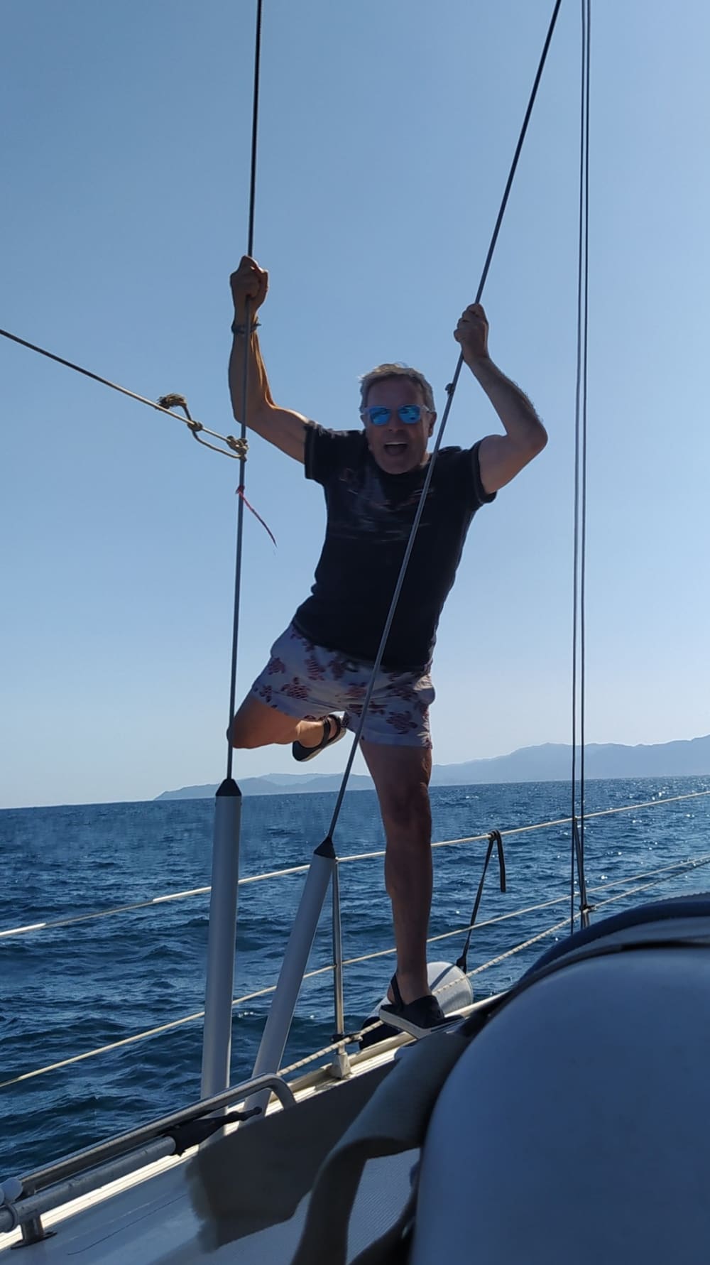 Een dagtocht zeilen in Cagliari op een zeilboot