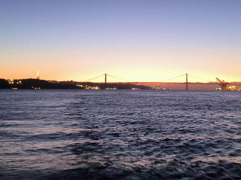 Full-day sailing experience in Lisbon