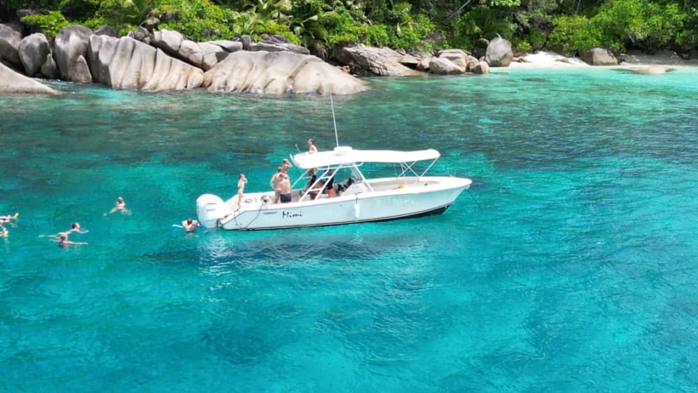 Ανακαλύψτε τη Βικτώρια σε μια ολοήμερη εκδρομή με μηχανοκίνητο σκάφος