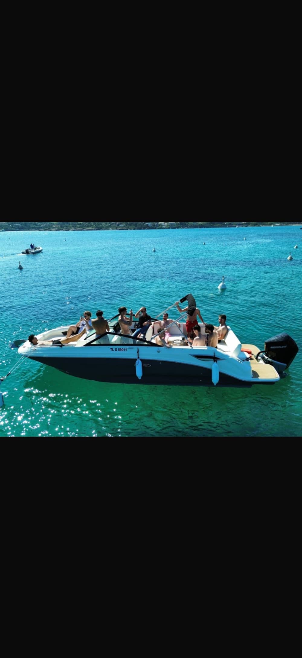 Geniet 3 uur en 45 minuten van de zon op een motorboot in Saint-Raphaël.