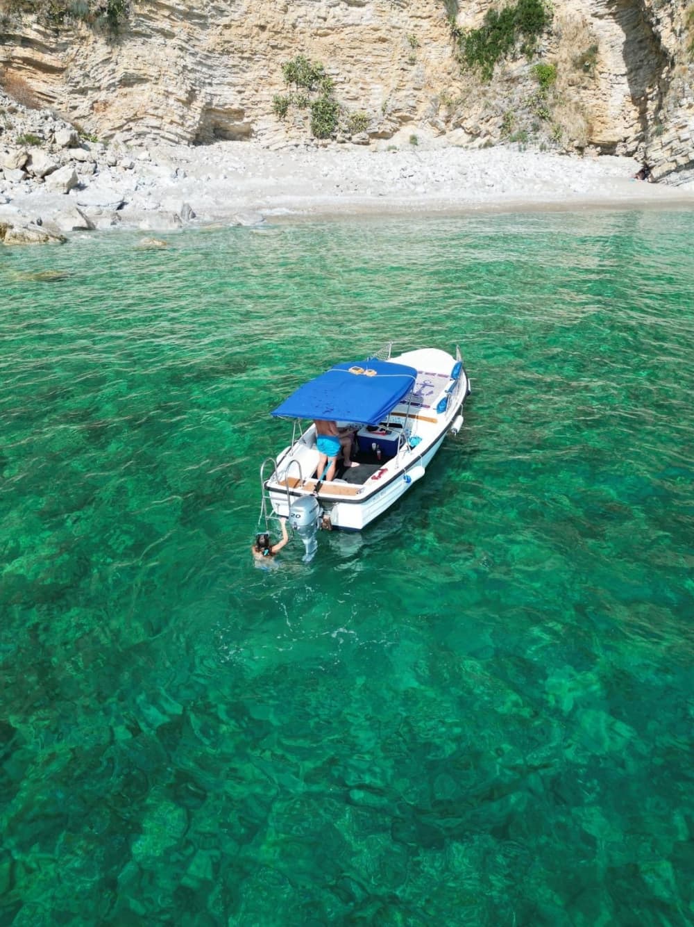 Ontdek Budva vanaf het water: een hele dag op het water aan boord van een motorboot.