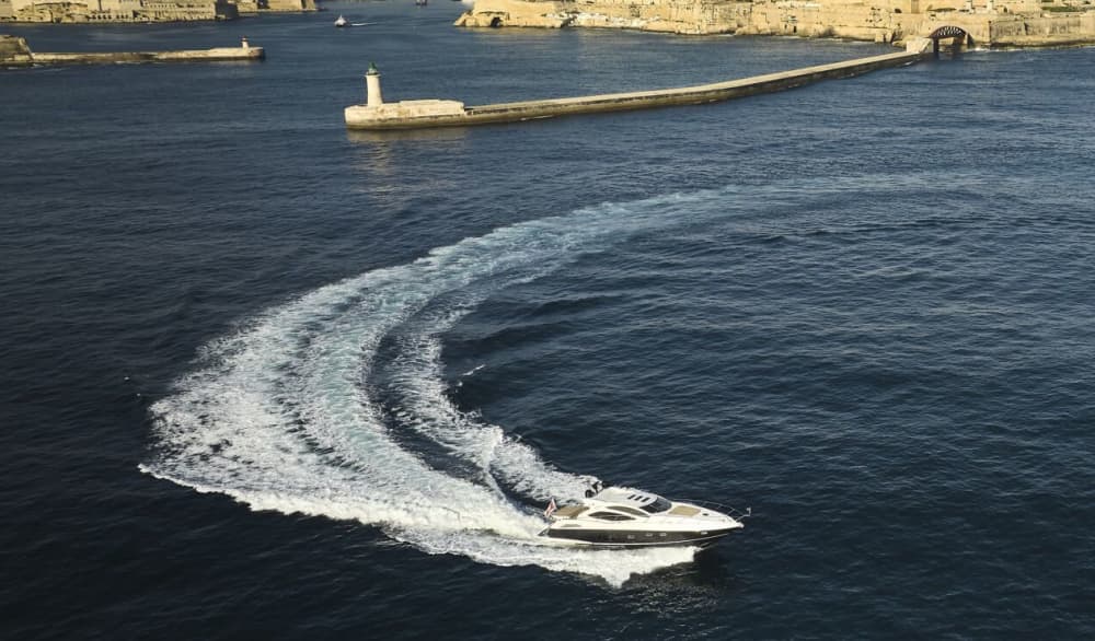 Um dia no mar partindo da marina de Grand Harbour