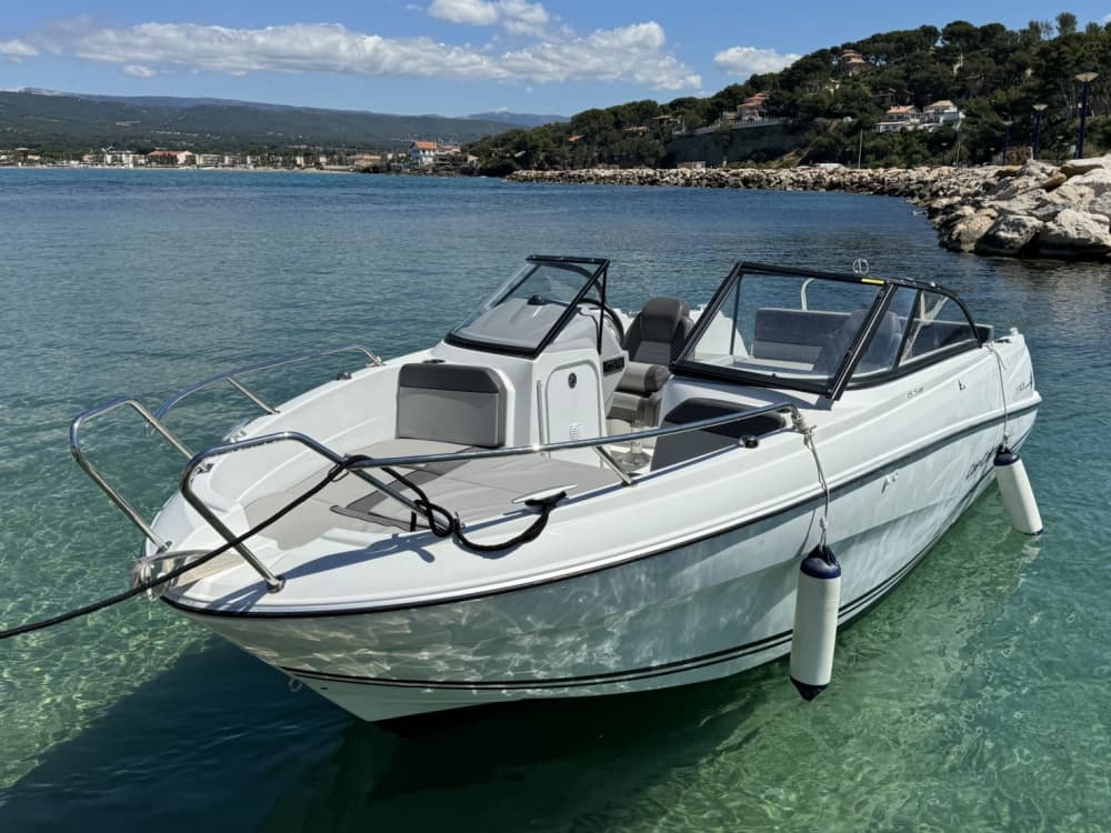 Medio día en el mar: calas y ensenadas.