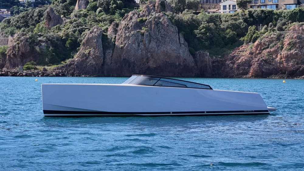 Fuga excepcional para Saint-Tropez – Cruzeiro VanDutch 40 com escala em Pampelonne