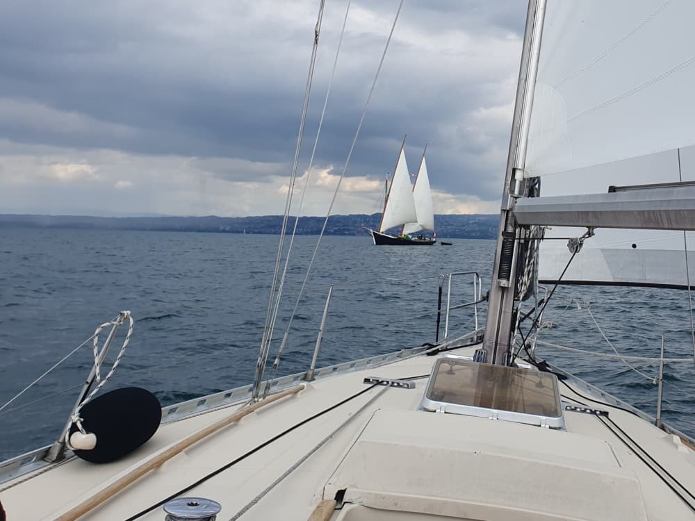 Excursion d'une journée en voilier à Évian-les-Bains