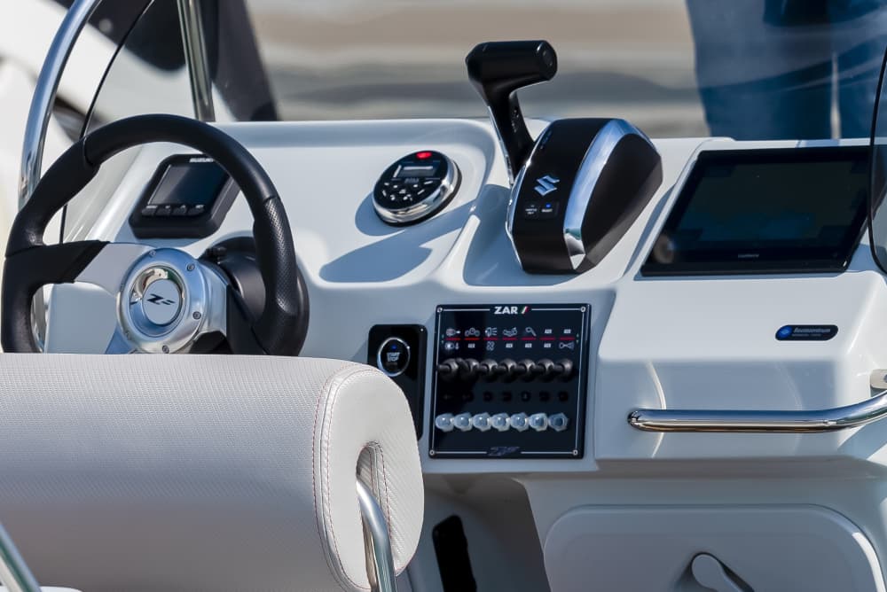 Tu día en Sukošan: Alquila una lancha motora para un día completo de descubrimiento.