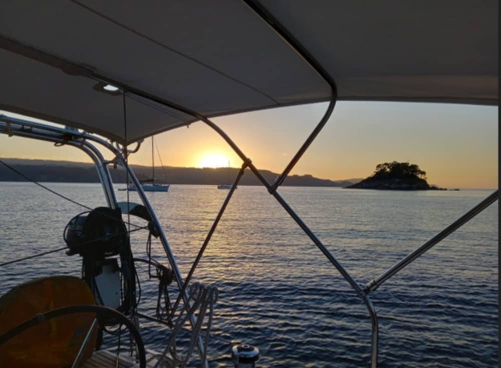 Scopri Canet-en-Roussillon con un'escursione in barca a vela di un'intera giornata.
