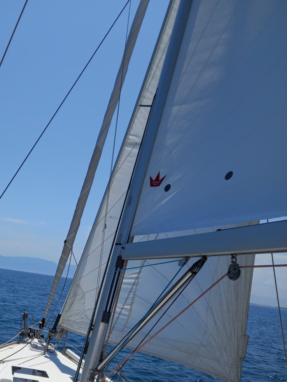 Scopri Canet-en-Roussillon con un'escursione in barca a vela di un'intera giornata.
