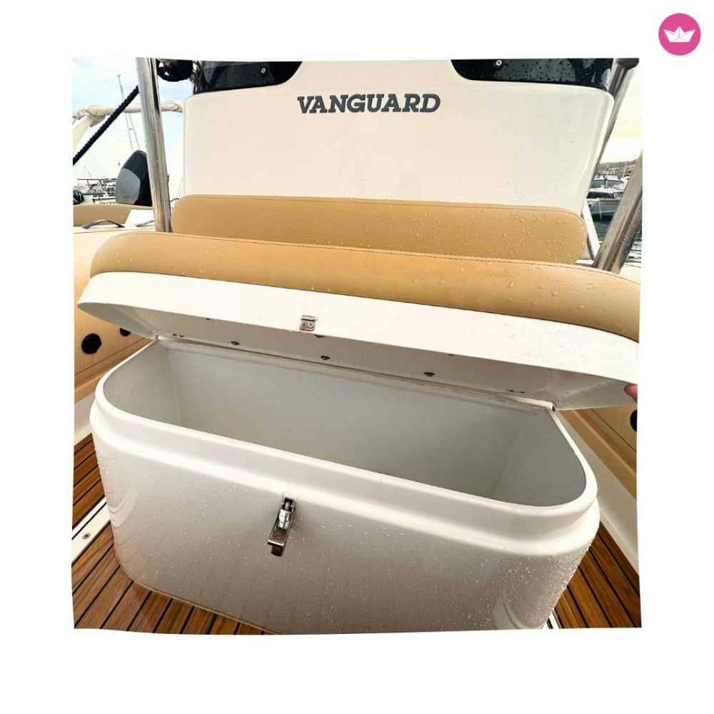 Żegluj po Sapphire Coast: całodniowa ucieczka na wyspę Dragonera