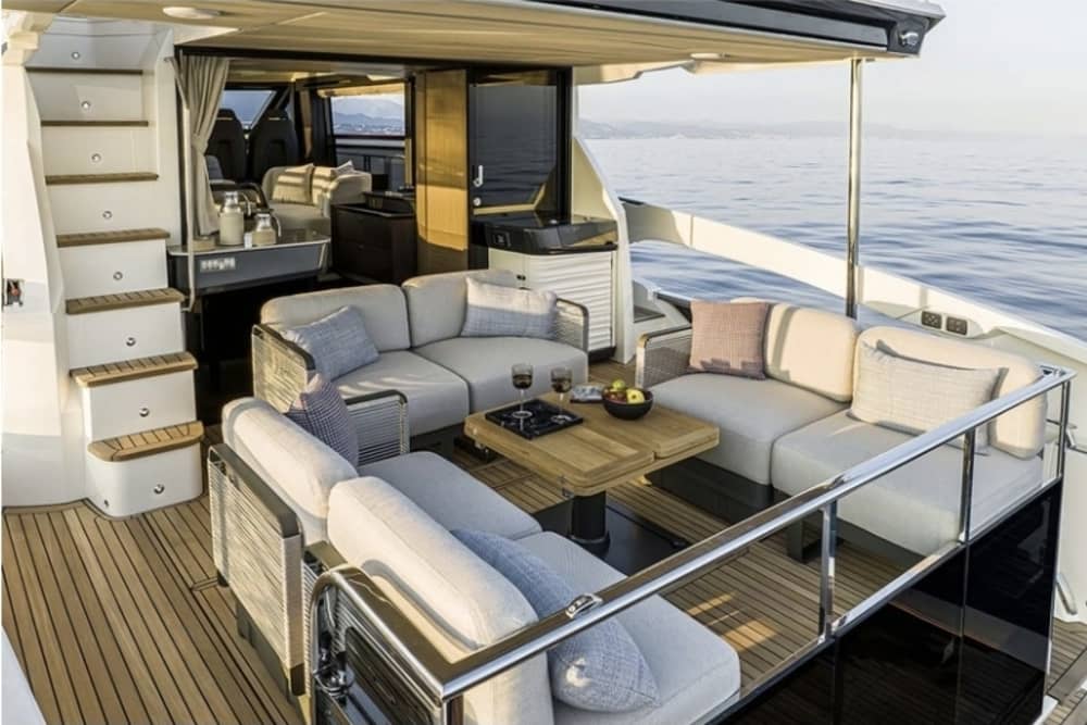 Discover Capri and the Amalfi Coast by luxury yacht
