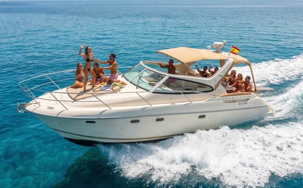 Nager et découvrir : excursion privée d'une demi-journée en bateau le long de la Costa Blanca Sud