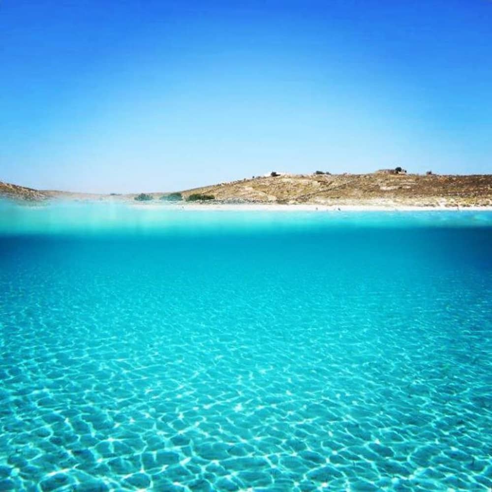 Half-day to Rhenia: A Secluded Aegean Escape