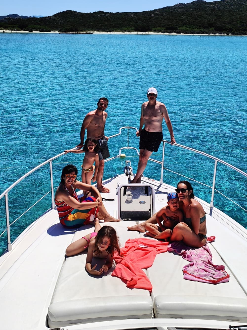 Upptäck La Maddalena på en motorbåt i 7 timmar