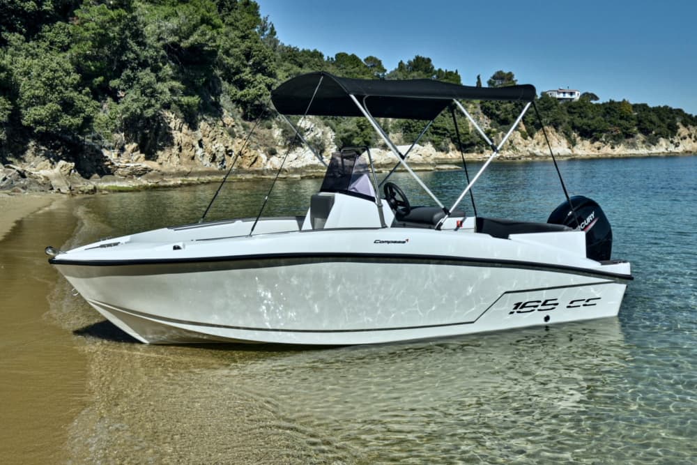 White, blue, and divine: A full day on a motorboat