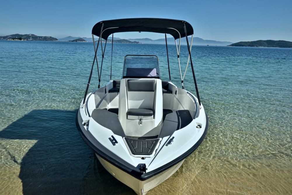 White, blue, and divine: A full day on a motorboat